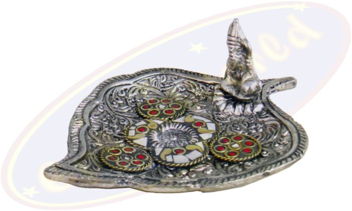 Räucherkegelhalter Trompetenbaumblatt mit Ganeshfigur 11x9cm